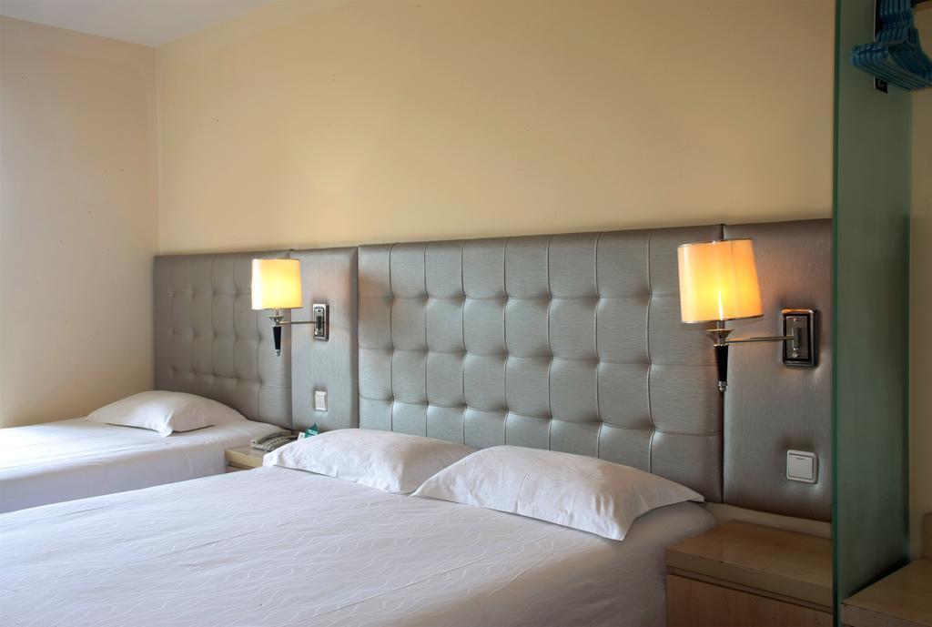 Qingdao Renjia Bussiness Hotel Eksteriør billede
