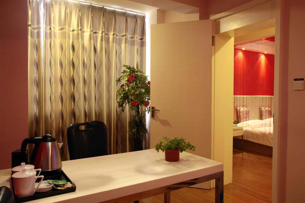 Qingdao Renjia Bussiness Hotel Eksteriør billede